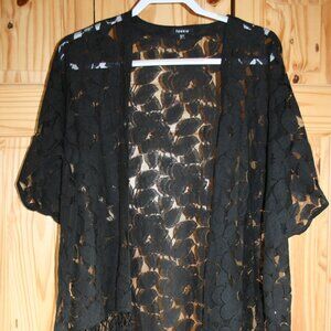 Torrid Fringe Lace Kimono Size 0/1 medium